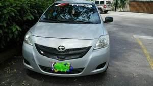 Toyota Yaris xli 1.3 gsl con GNV cancelado