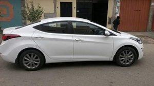 Hyundai Elantra Semifull