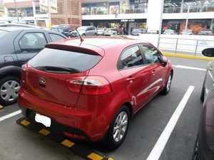 Kia Rio Kia Rio Hatchback 2013 Full Sunroof - Mecanico