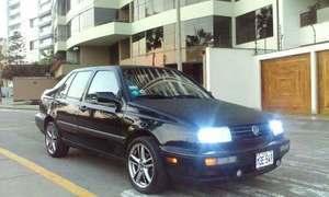 Volkswagen Vento FULL DEPORTIVO