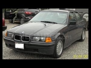 BMW 318-i