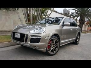 Porsche Cayenne-gts