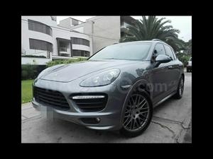 Porsche Cayenne-gts