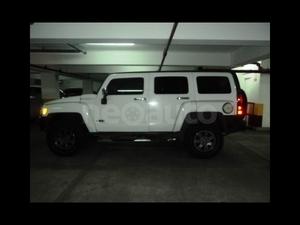 Hummer H3