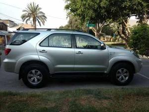 Toyota Fortuner Full Equipo