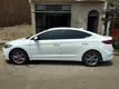 Hyundai Elantra full equipo